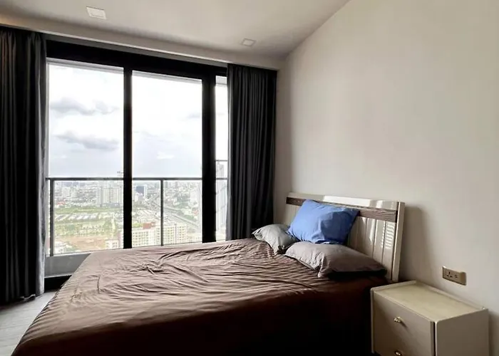 Appartement 40th Fl Skyview With Standing Desk Pool And Gym Bangkok