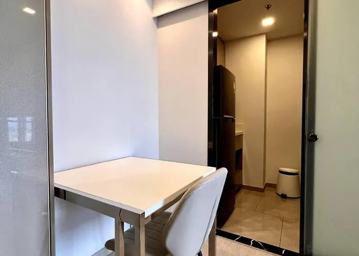 40th Fl Skyview With Standing Desk Pool And Gym * Bangkok